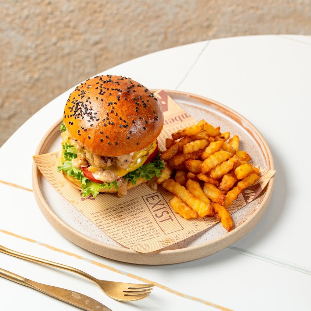 Claré Cake Bake & Brunch