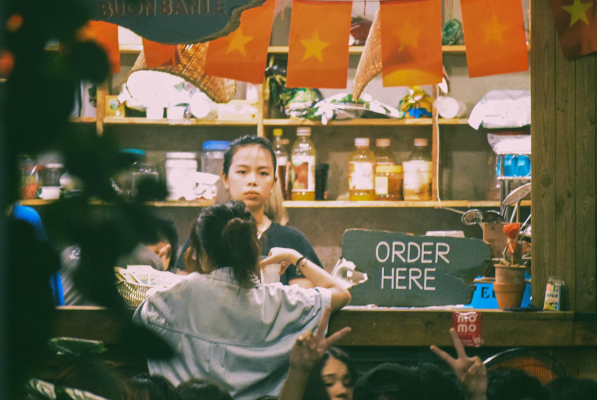 22 Phẩy 5 Coffee là một trong những quán cà phê mang đậm tinh thần hoài cổ giữa lòng Đà Nẵng