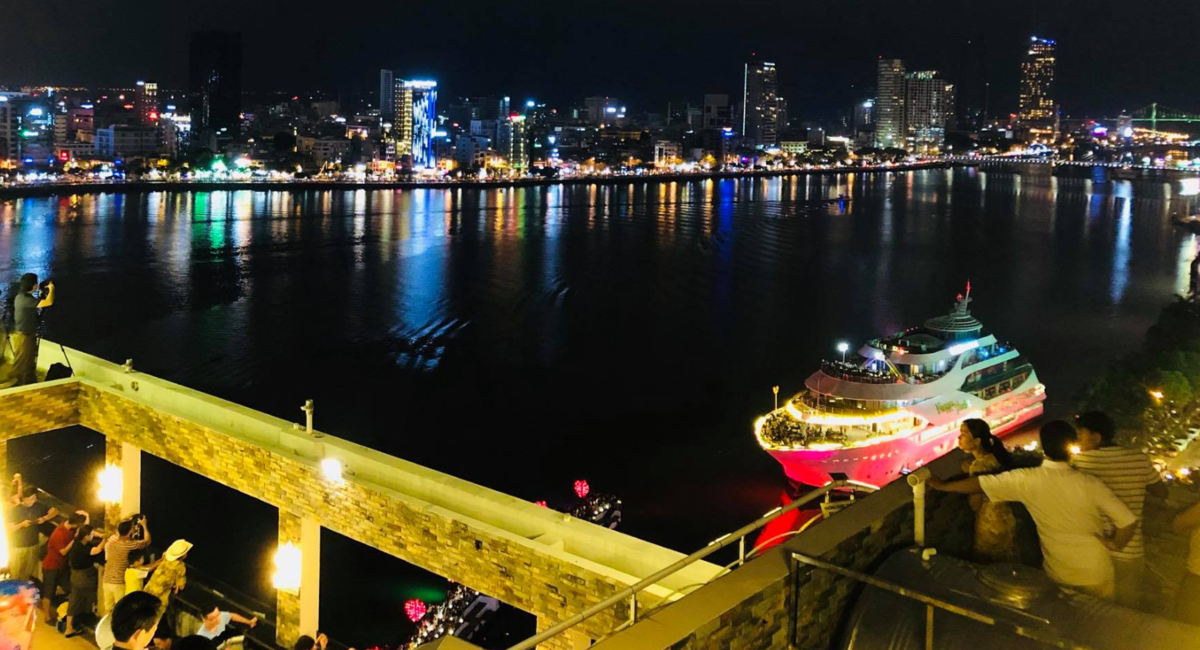 Top 15 quán cafe view sông Hàn đẹp ngất ngây, chill hết nấc ở Đà Nẵng
