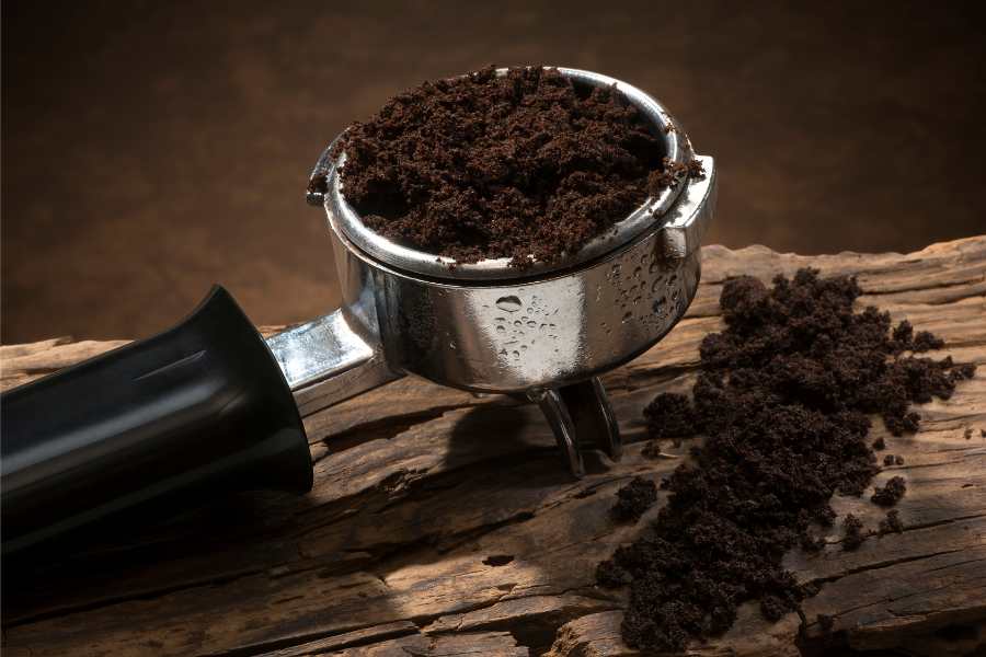 Bảo Quản Bã Cà Phê: Kinh Nghiệm Từ The Cups Coffee