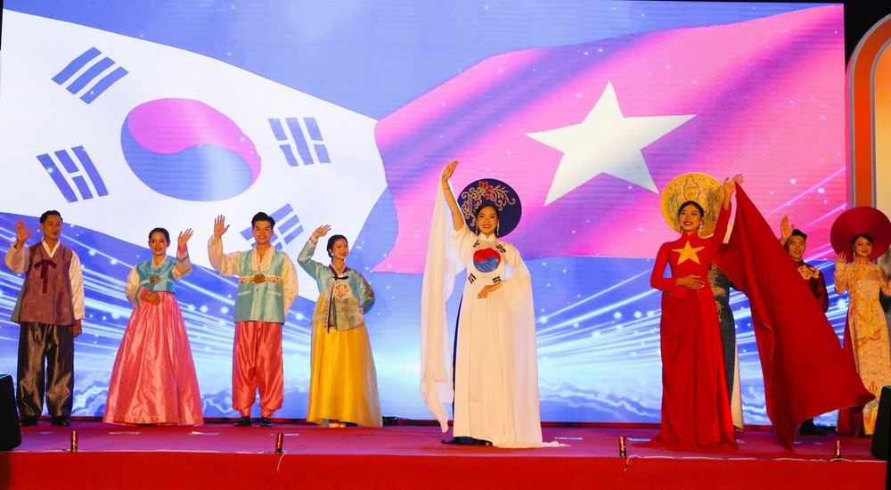 Đặc sắc lễ hội Việt Nam – Hàn Quốc 2025 tại thành phố biển Đà Nẵng