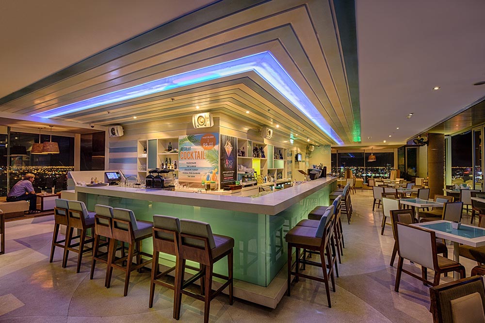 Top 18 quán cafe view biển Đà Nẵng cựa