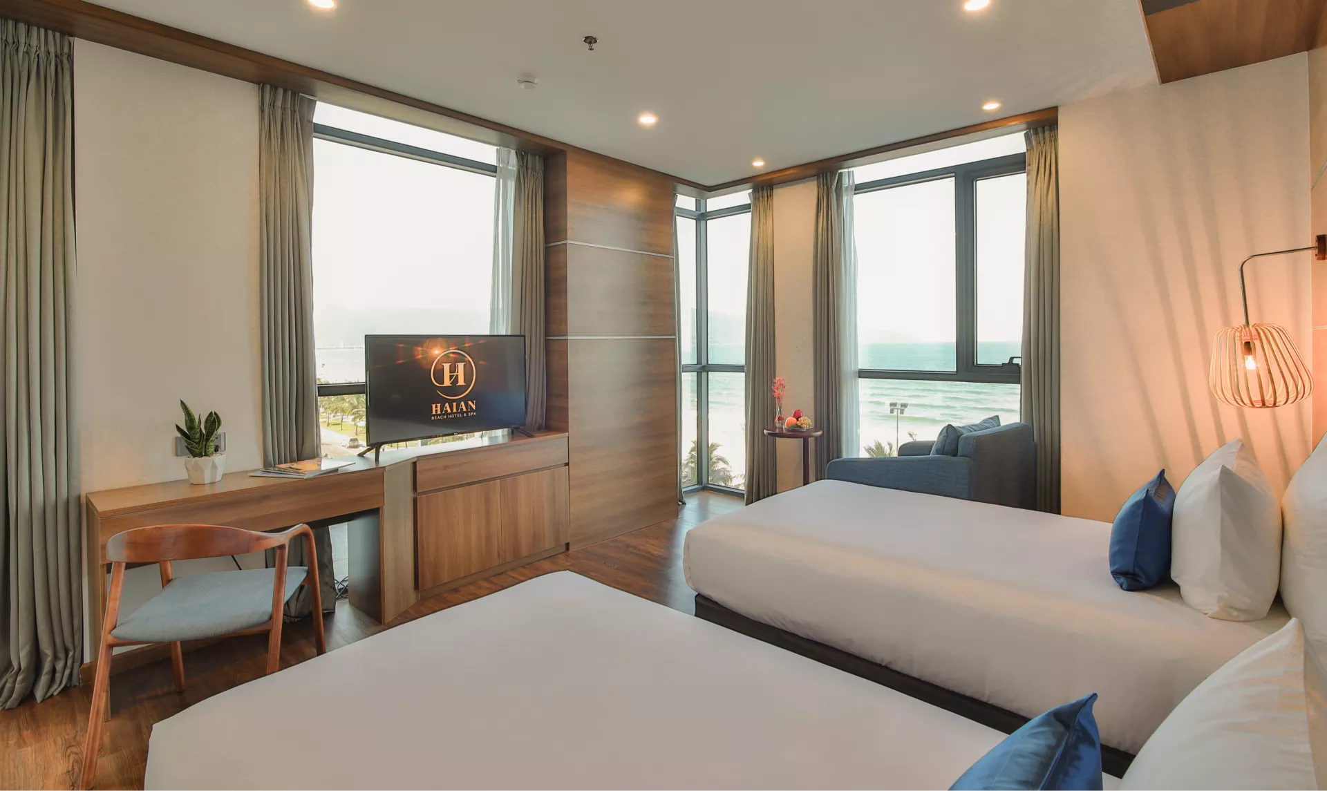 Khám phá top 15 khách sạn gần biển đẹp nhất Đà Nẵng – điểm đến lý tưởng cho chuyến du lịch mơ ước.