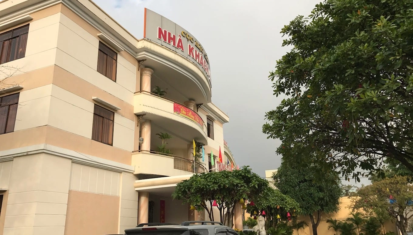 NHÀ KHÁCH 458 đường Nguyễn Tri Phương Đà Nẵng