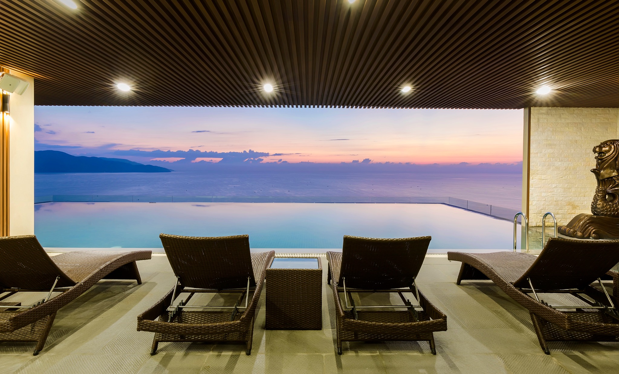 Balcona Hotel Da Nang