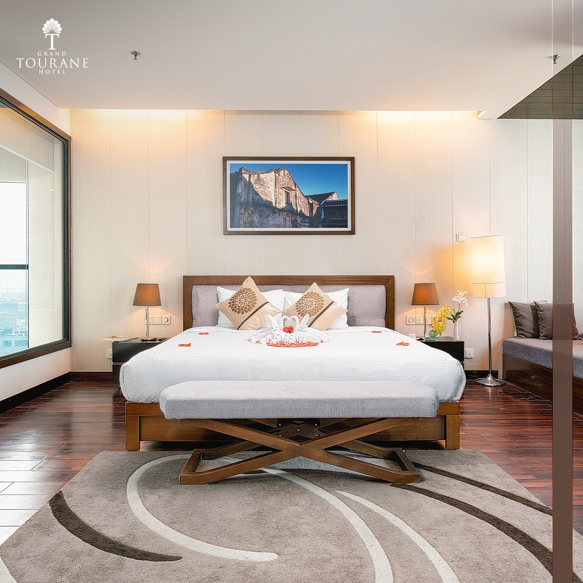 Grand Tourane Hotel - Khách sạn gần biển có view nhìn ra biển Đà Nẵng