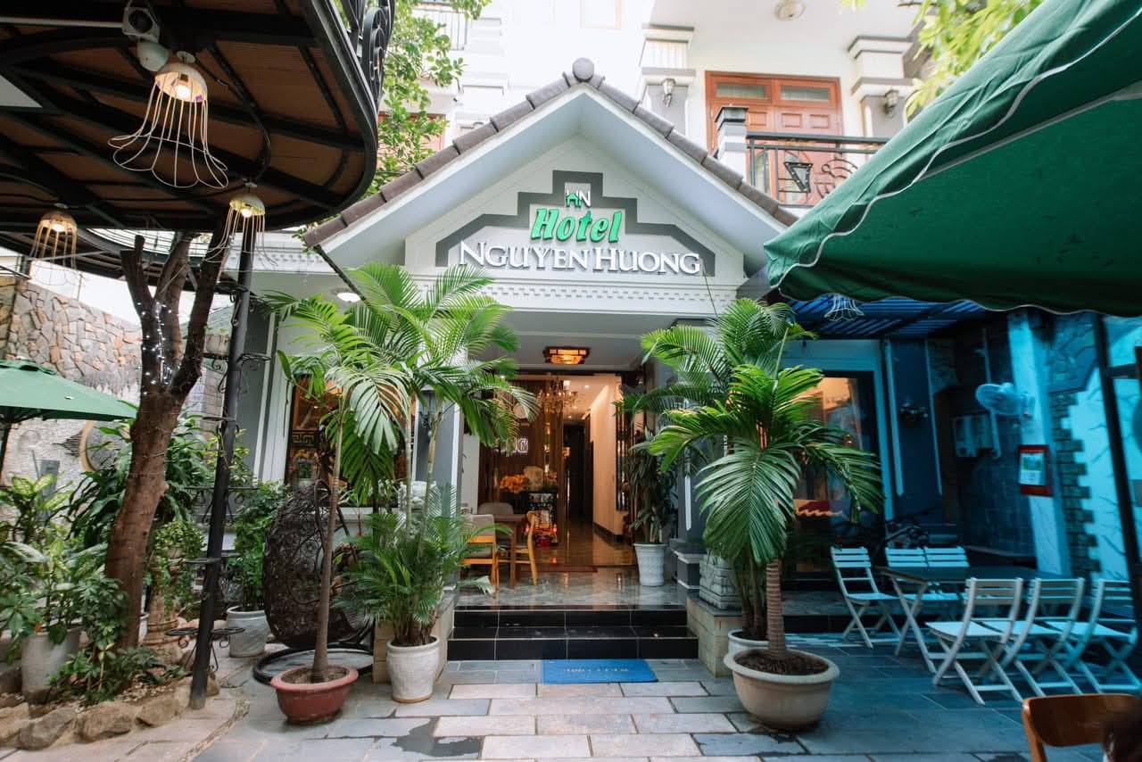 Nguyên Hương Hotel
