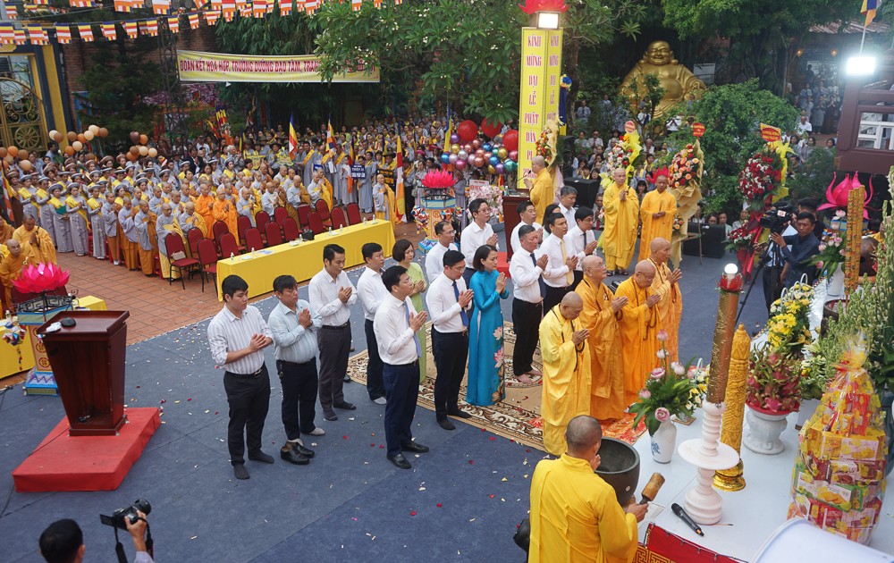 Kinh Nghiệm Tham Gia Lễ Phật Đản tại Đà Nẵng: Một Ngày Hội Sup Đầy Ý Nghĩa