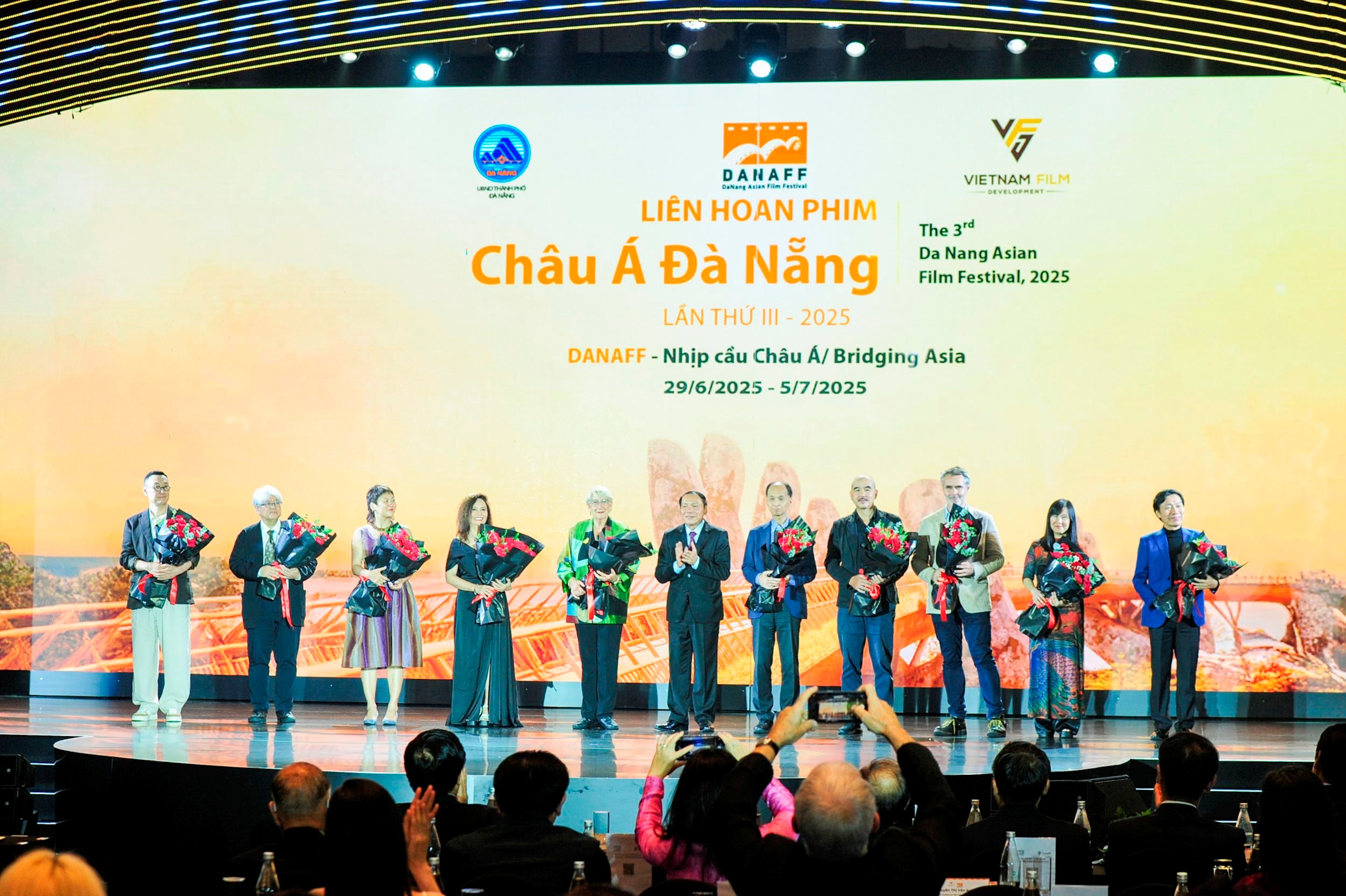 Liên hoan Phim Châu Á lần thứ III: Một Hành Trình Đầy Màu Sắc Văn Hóa &#8211; Sáng Tạo tại Đà Nẵng
