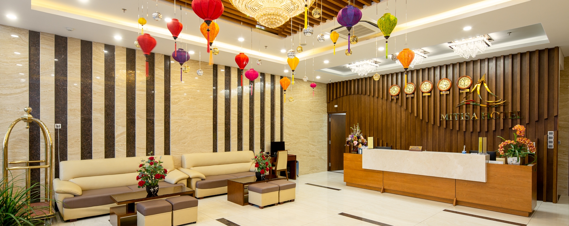 Khám phá top 15 khách sạn gần biển đẹp nhất Đà Nẵng – điểm đến lý tưởng cho chuyến du lịch mơ ước.