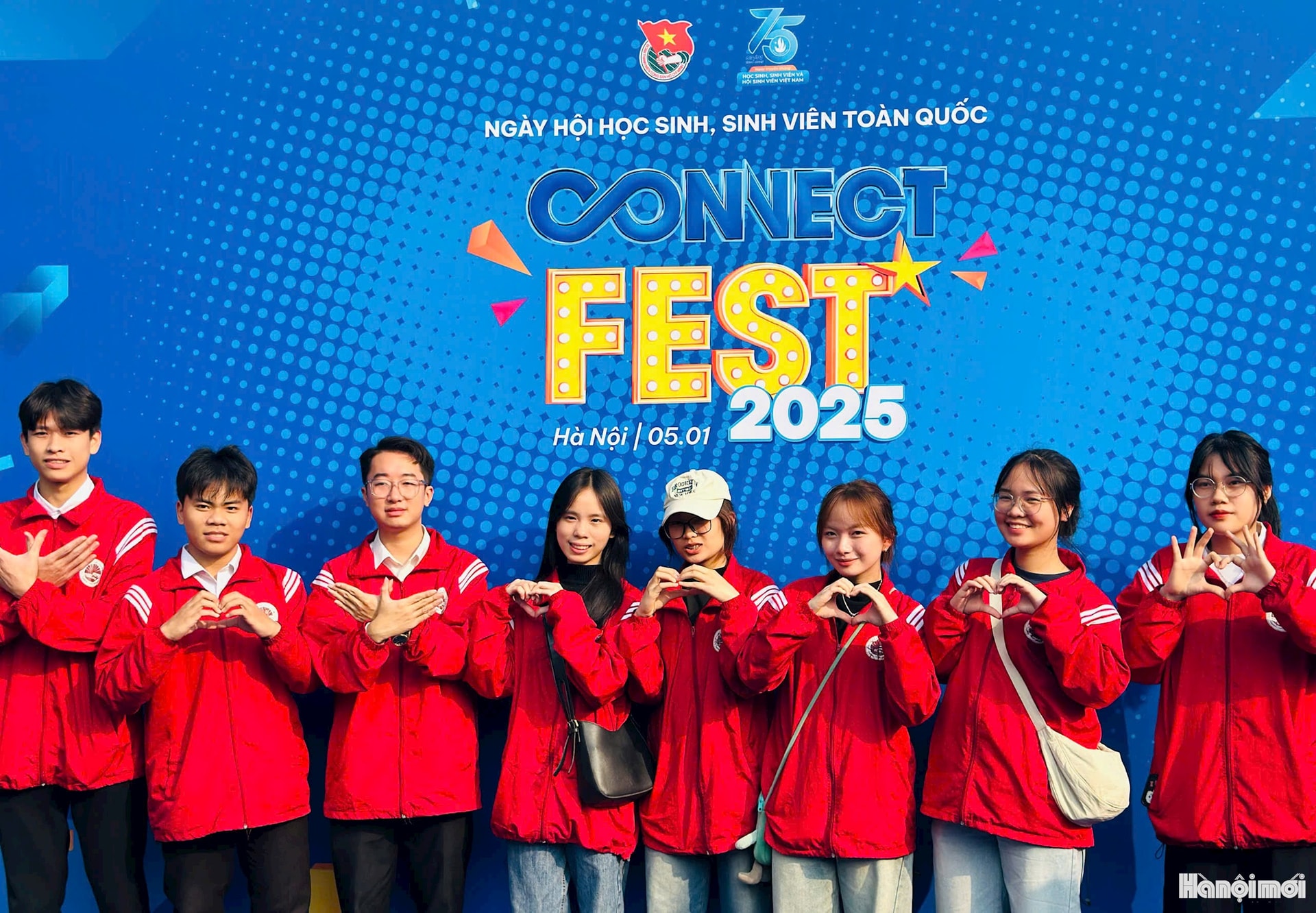 Ngày Hội SFest Kết Nối Sinh Viên Đà Nẵng 2025: Hành Trình Khám Phá và Gắn Kết Cộng Đồng Sinh Viên