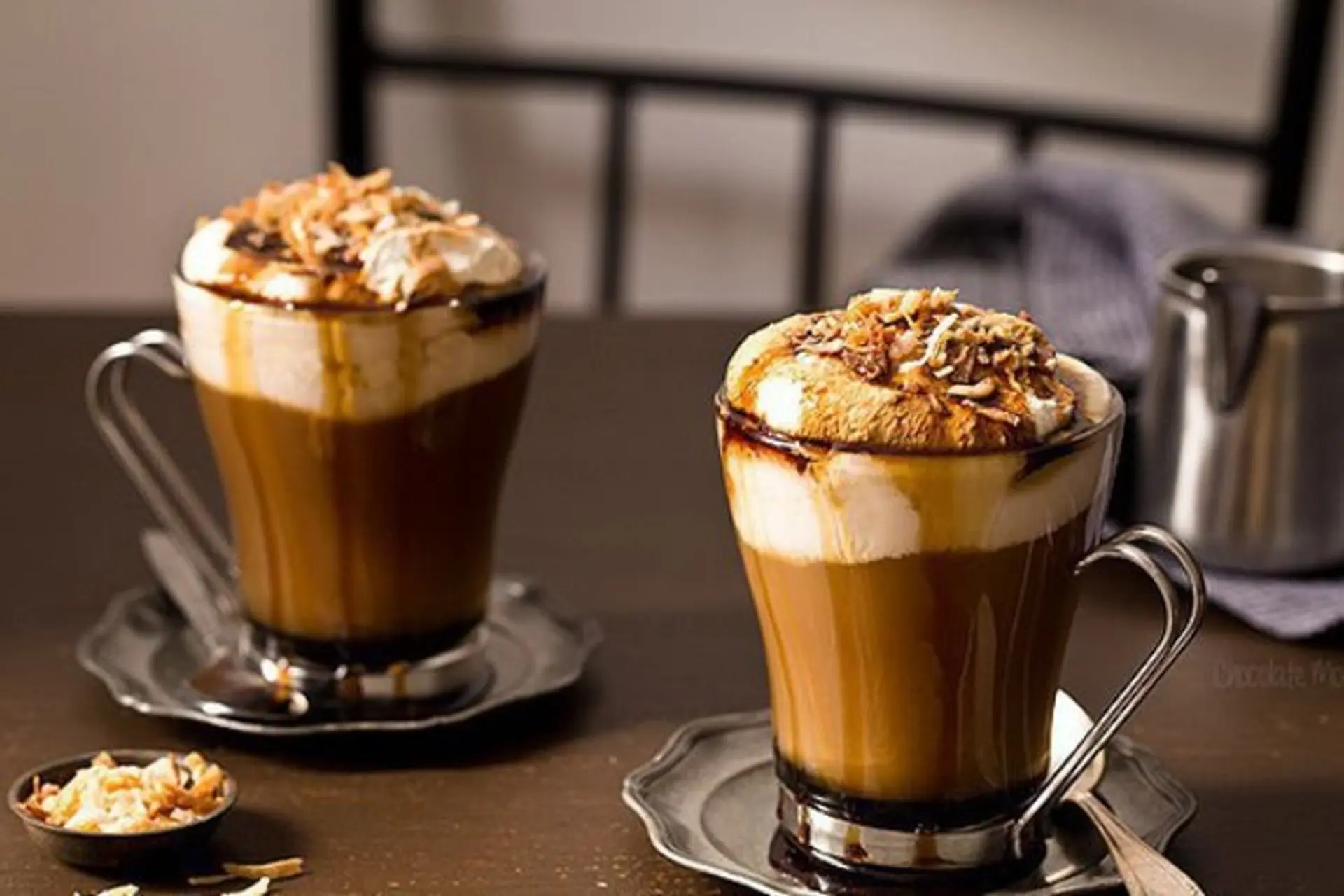 Pha cà phê dừa – Hành trình khám phá hương vị ngọt béo cùng The Cups Coffee