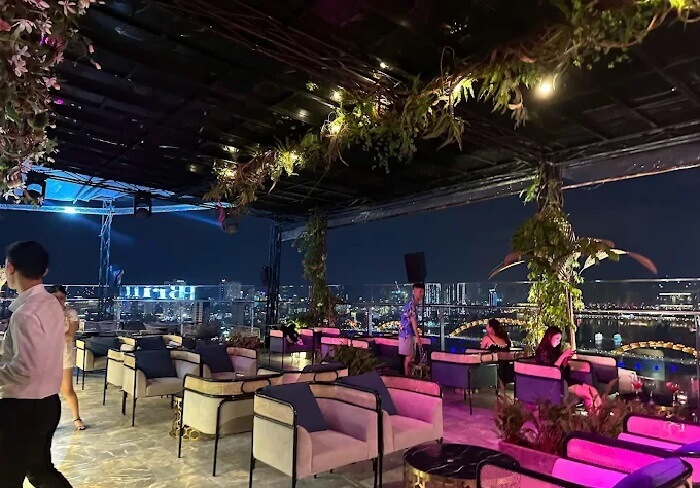 Top 18 quán cafe view biển Đà Nẵng cựa
