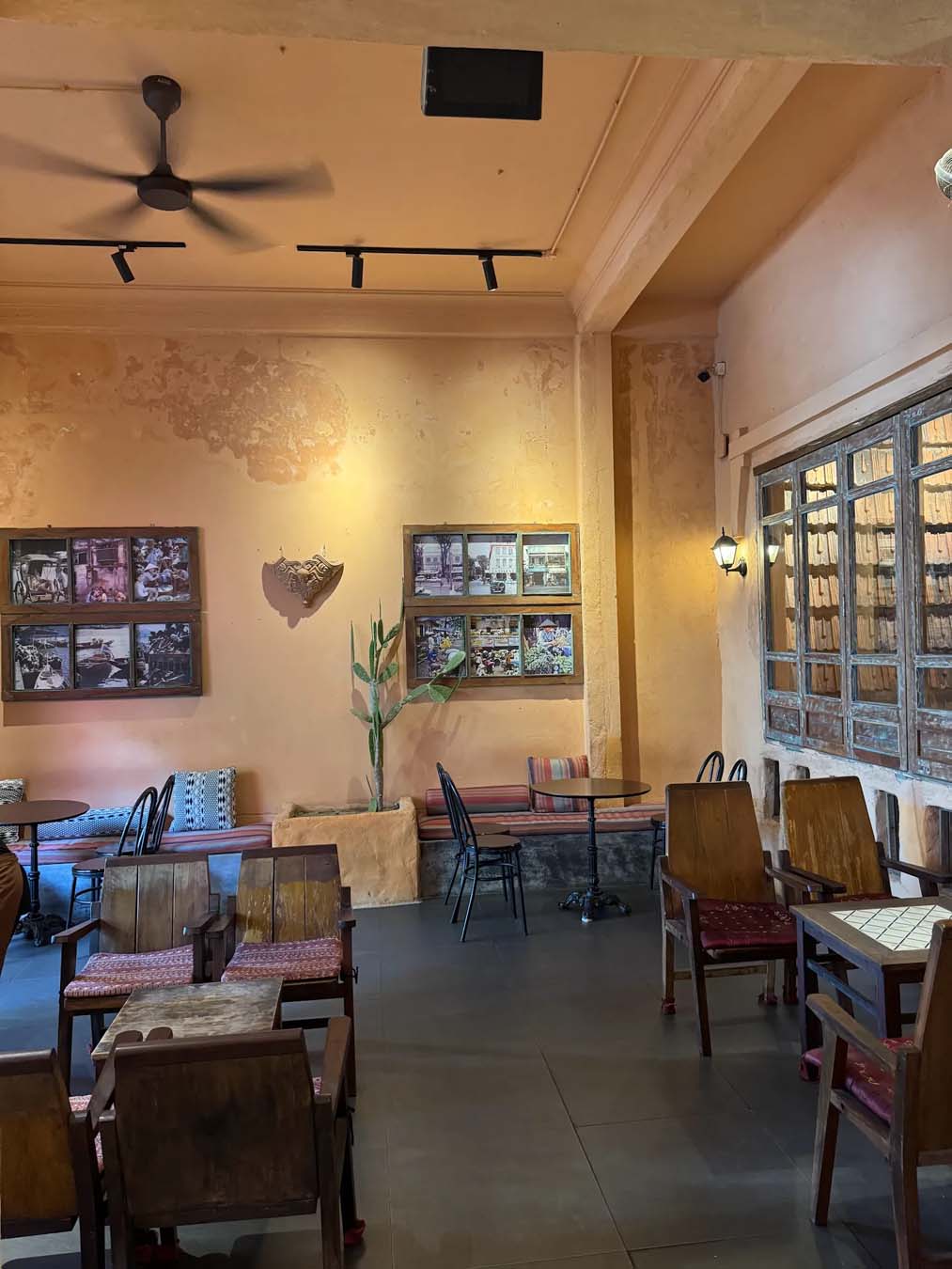 Review Cửa Ngõ Café Đà Nẵng – Khám Phá Không Gian Tây Bắc Độc Đáo Giữa Lòng Phố Biển