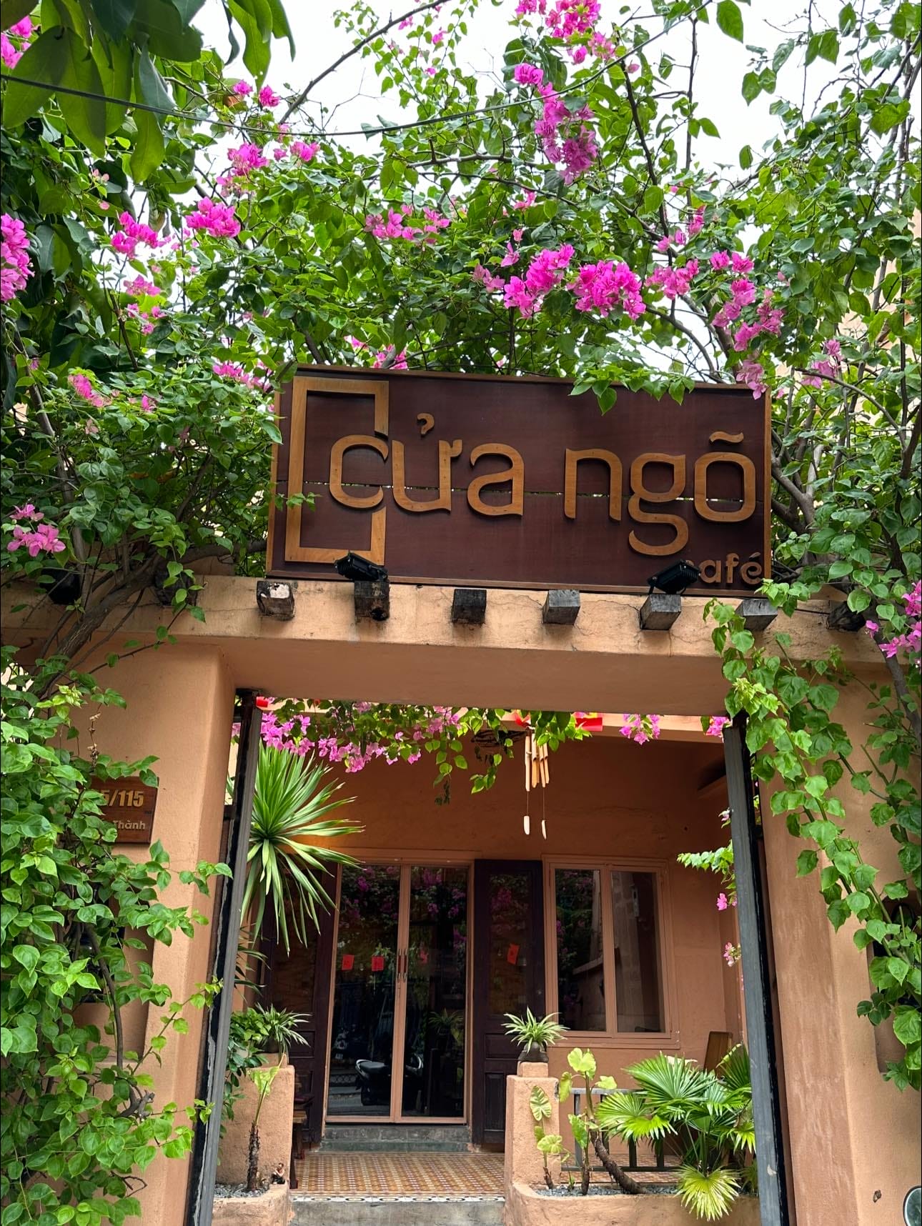 Review Cửa Ngõ Café Đà Nẵng – Khám Phá Không Gian Tây Bắc Độc Đáo Giữa Lòng Phố Biển