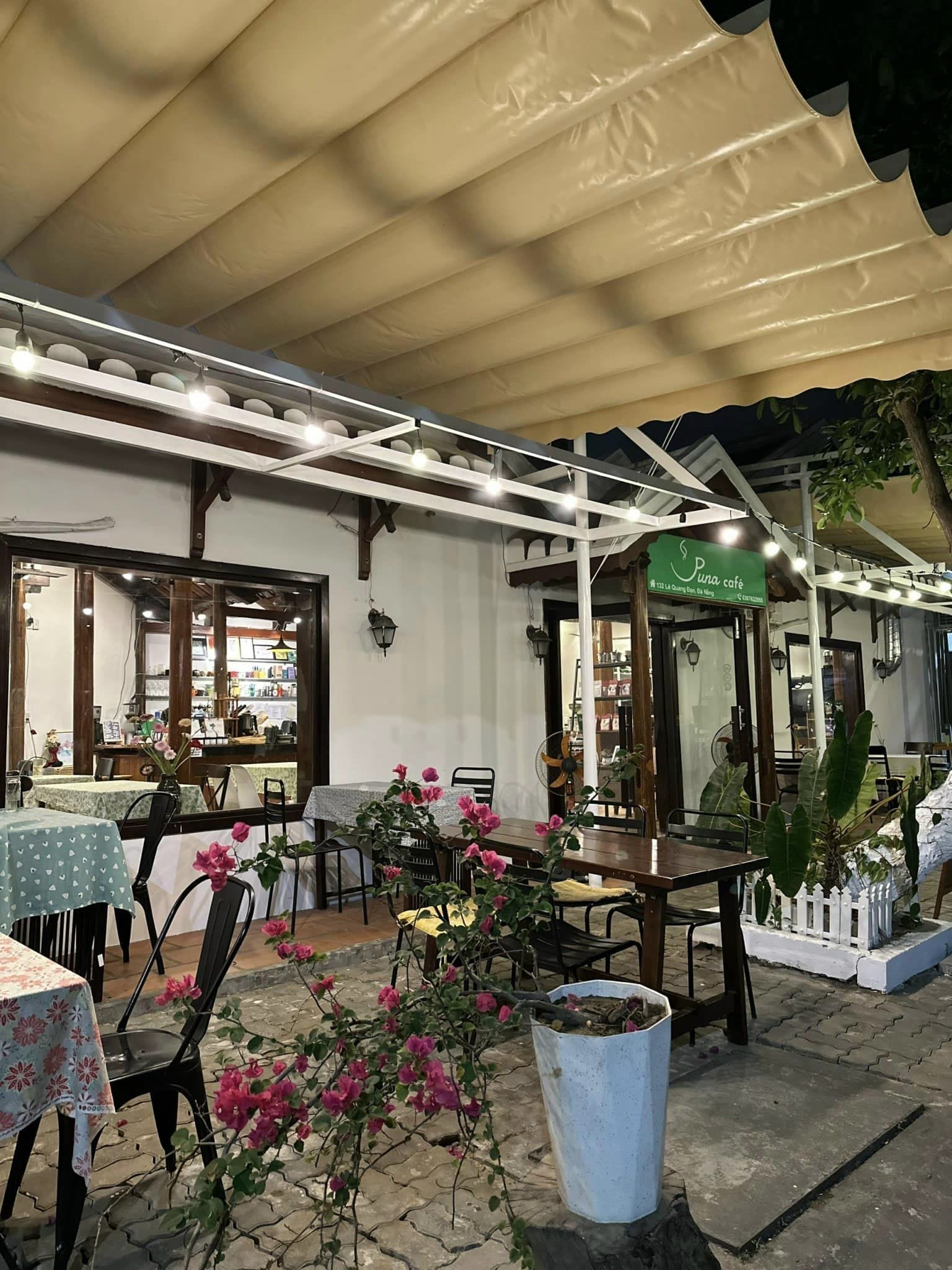 Review Puna Coffee &#038; Cake Đà Nẵng: Khám Phá Không Gian Cà Phê Đậm Chất Châu Âu Giữa Lòng Đà Nẵng