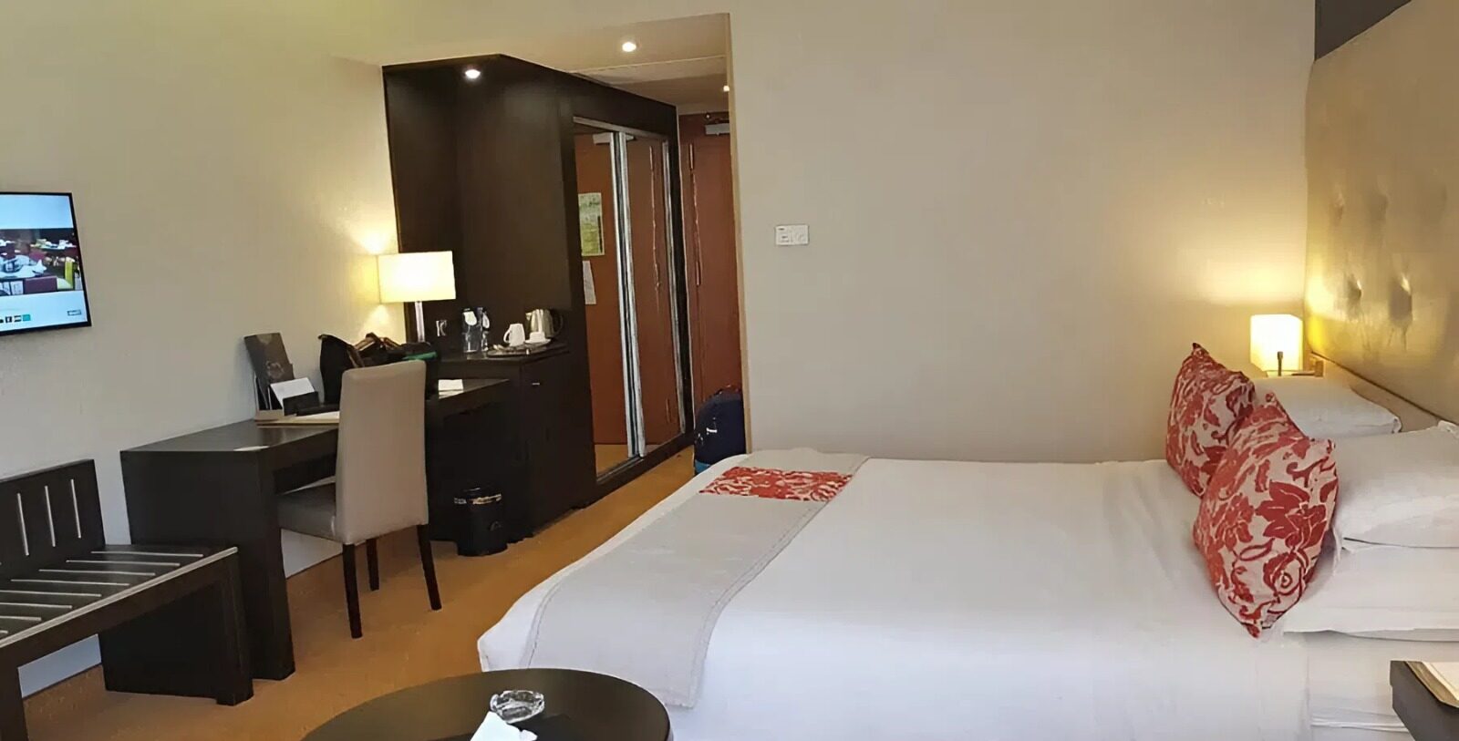 khách sạn đường Hồ Xuân Hương Đà Nẵng