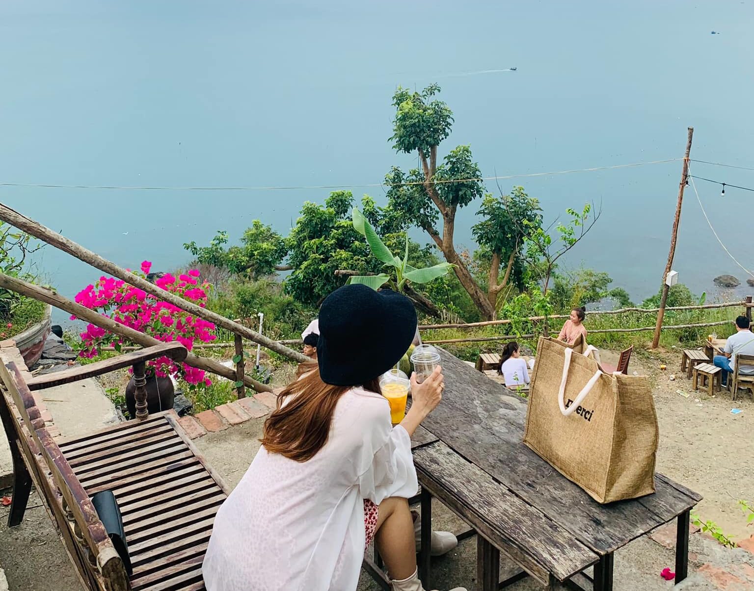 quán cafe đẹp ở Sơn Trà Đà Nẵng