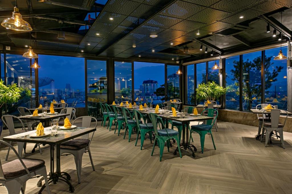 khách sạn giá rẻ view đẹp ở Đà Nẵng