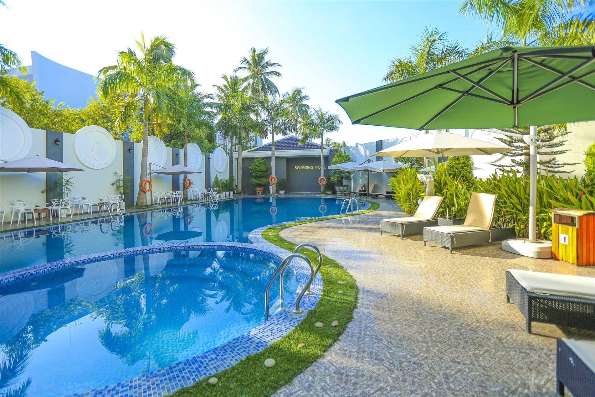 kh&aacute;ch sạn ở gần đại học đ&ocirc;ng &aacute;