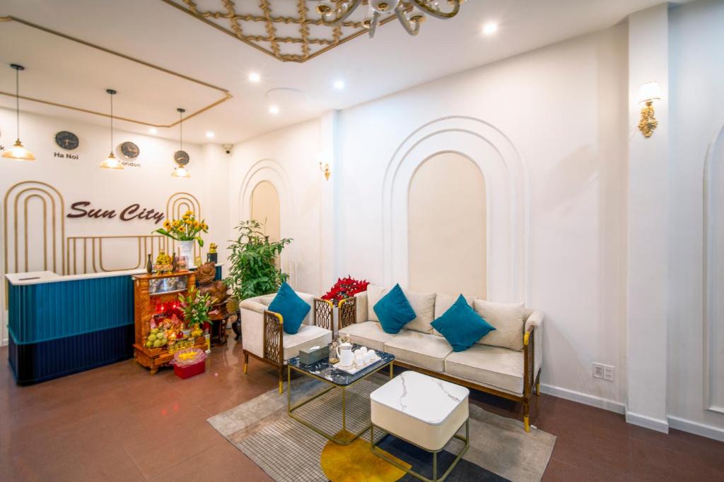 khách sạn ở gần đại học phương đông