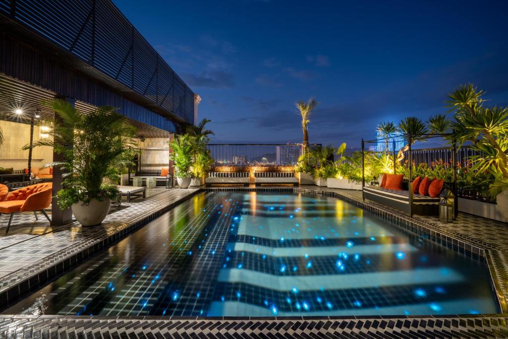 khách sạn gần Vĩnh Trung Plaza