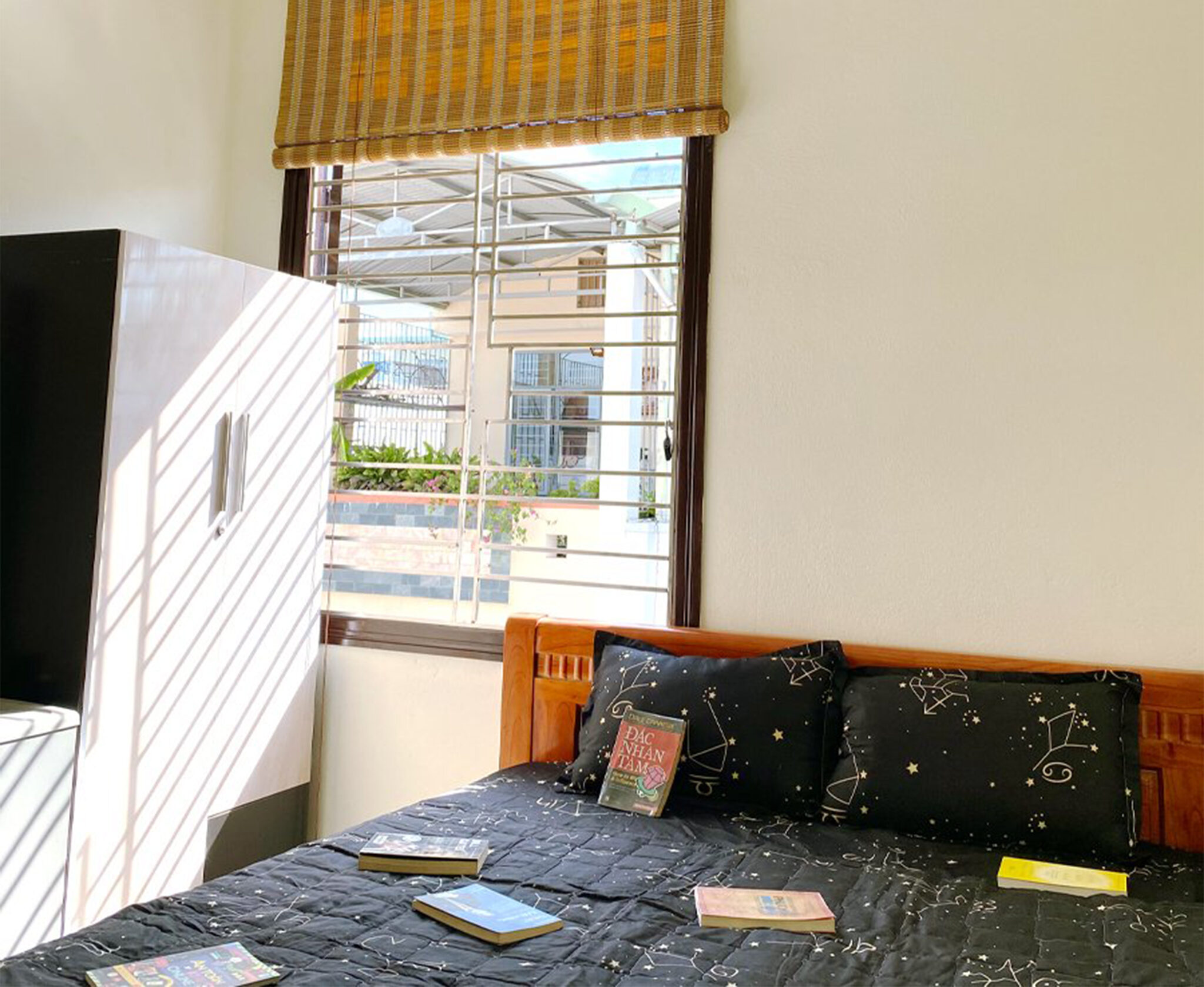 khách sạn ở gần đại học kiến trúc