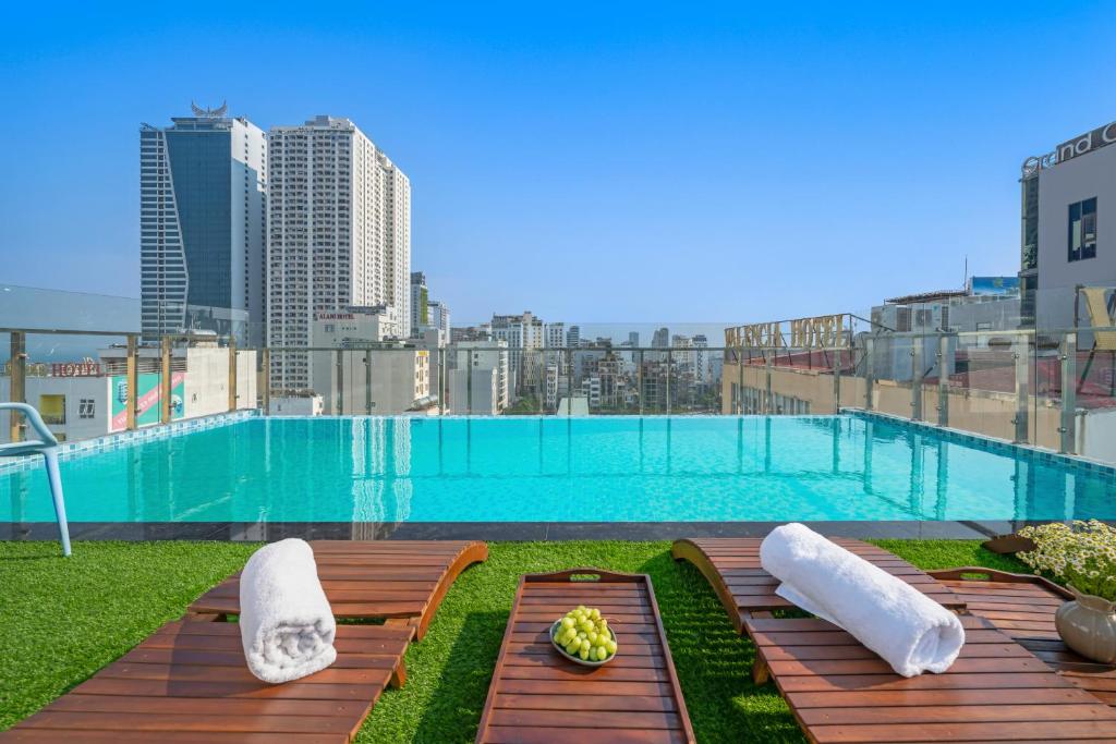 khách sạn ở gần đại học kiến trúc