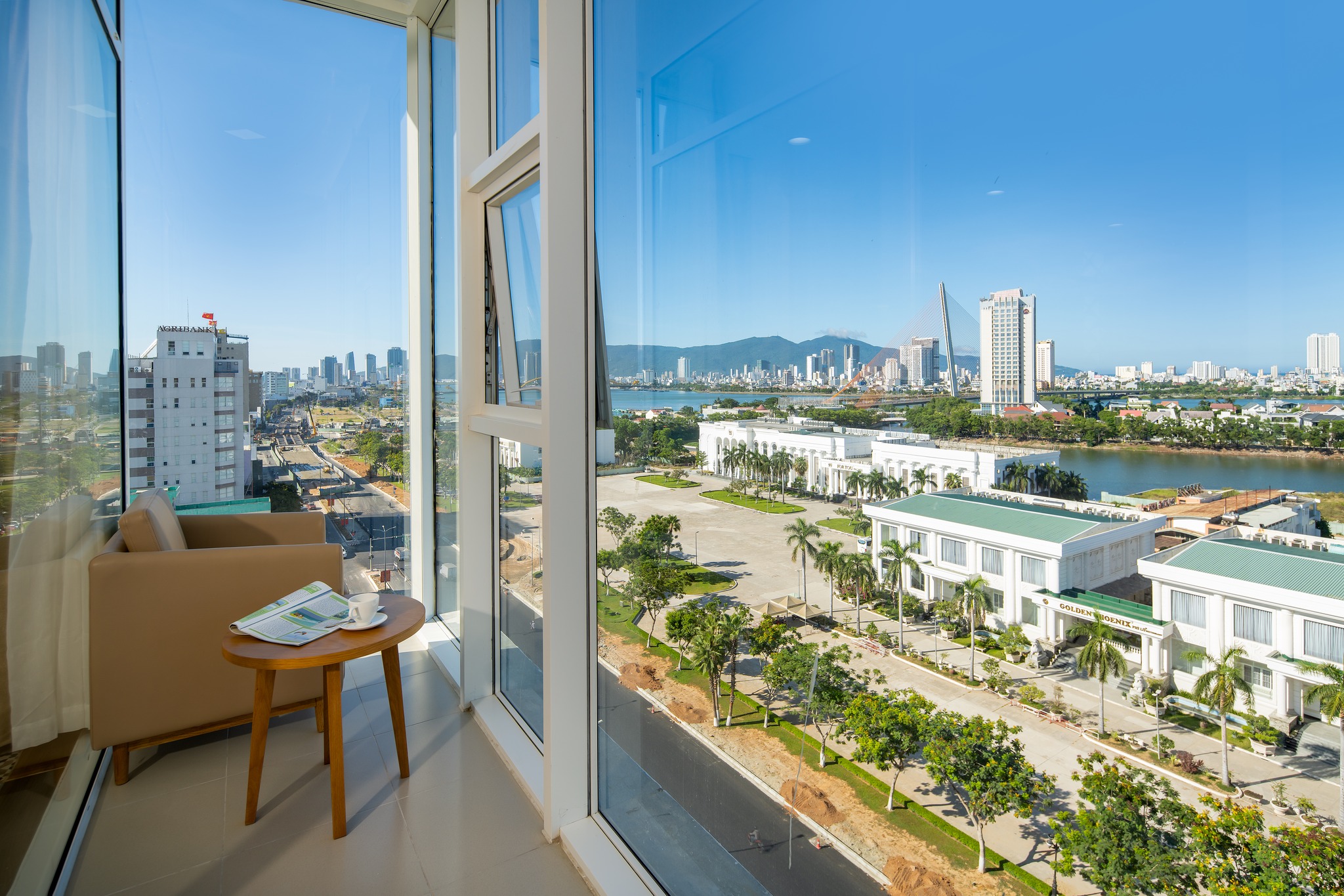 khách sạn ở gần đại học kiến trúc