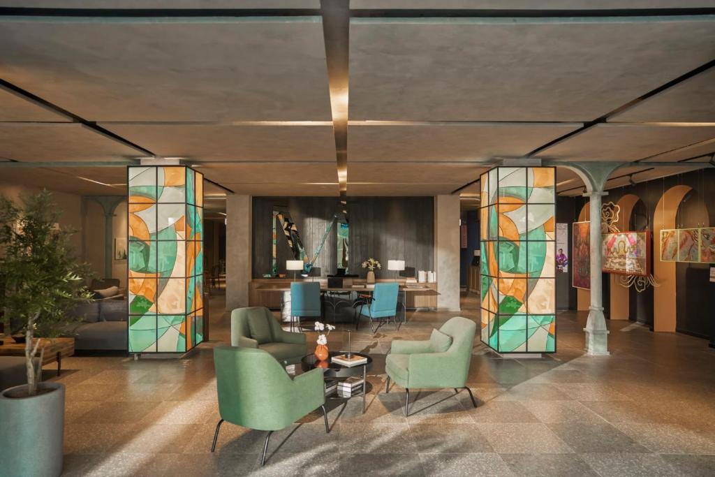 khách sạn gần Vĩnh Trung Plaza