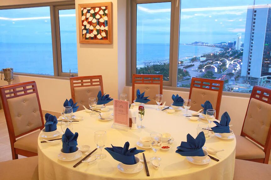 khách sạn gần biển và trung tâm Đà Nẵng