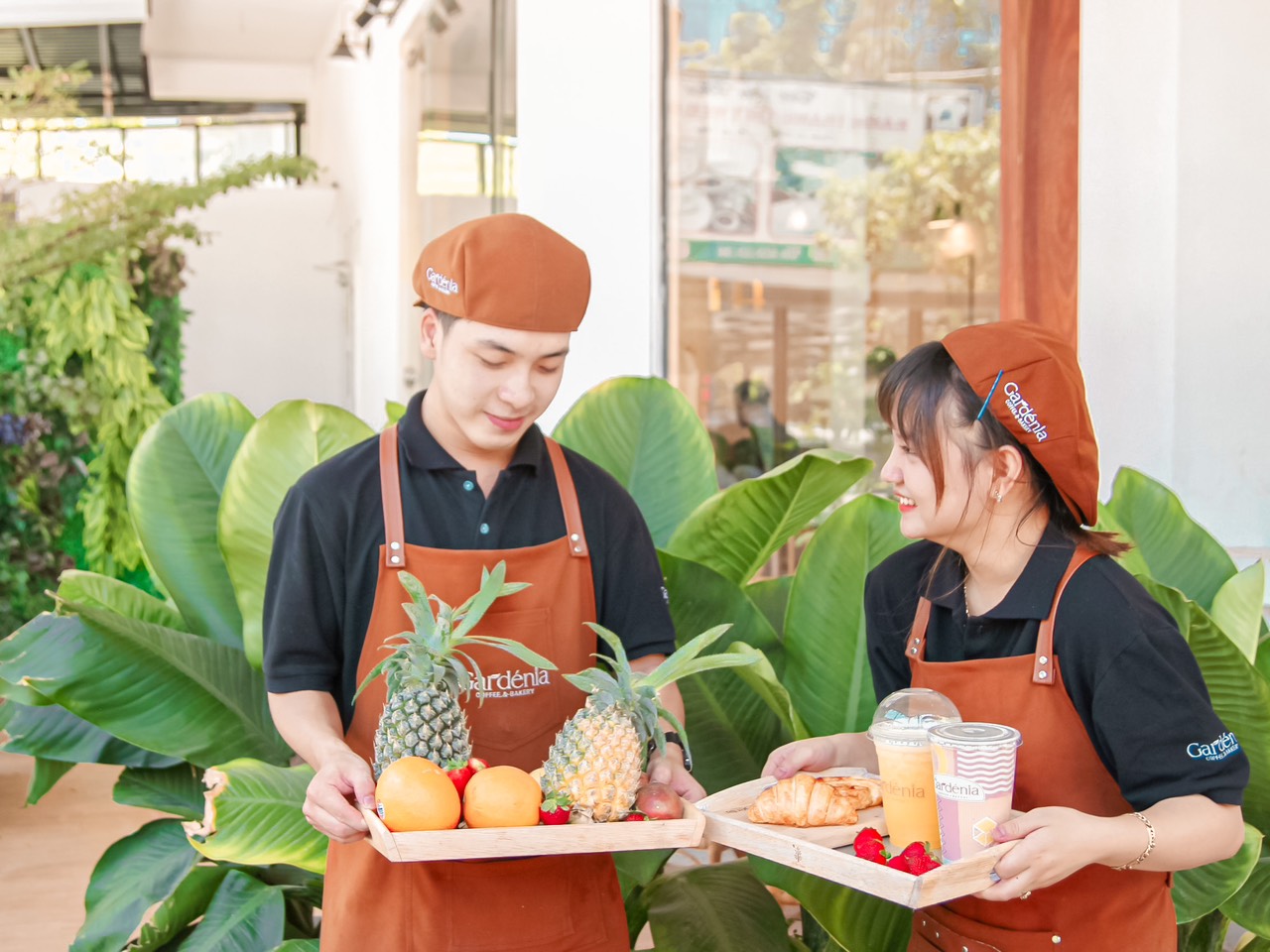 Nhân viên thân thiện