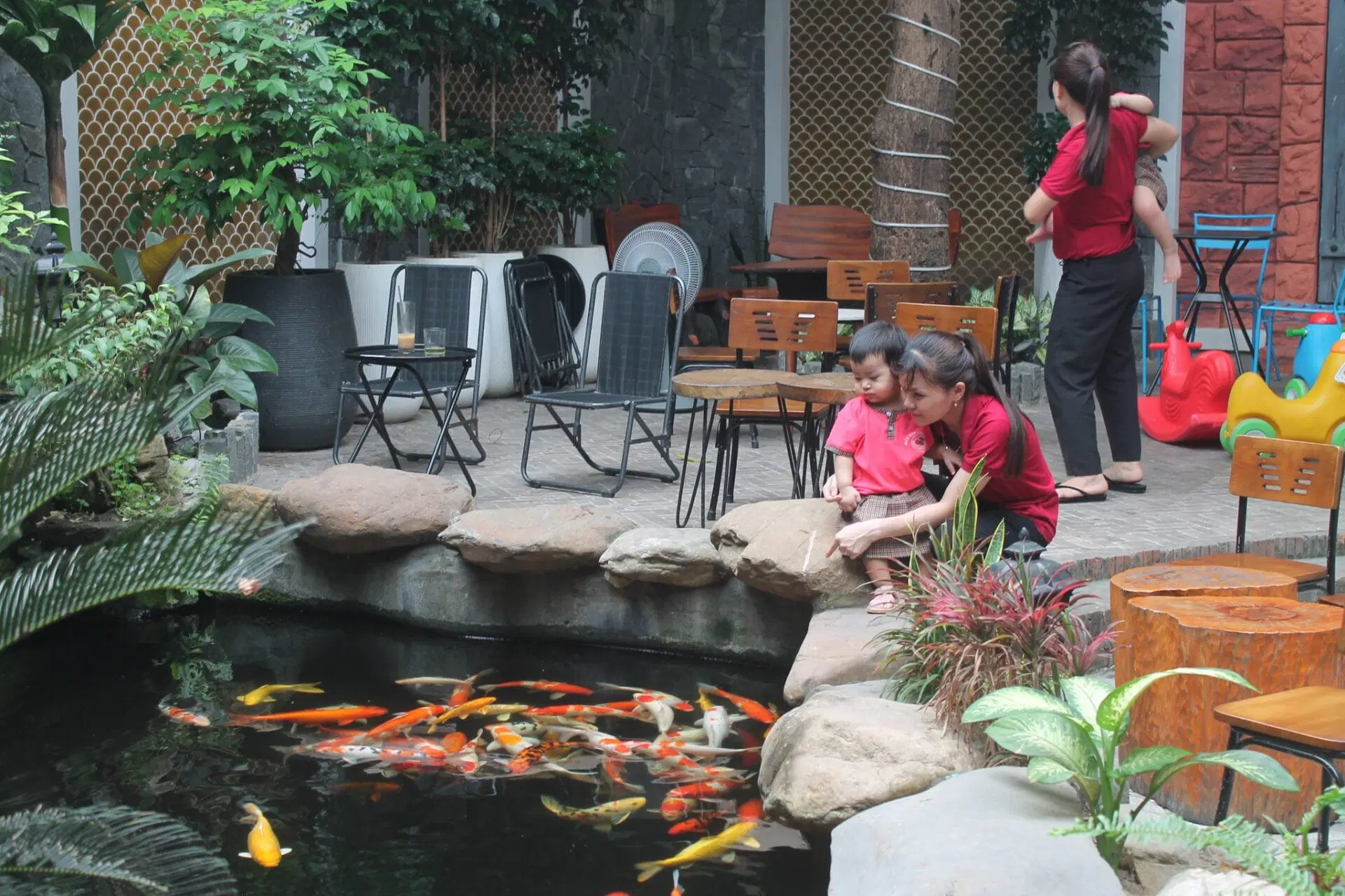 Khu vực ngoài trời