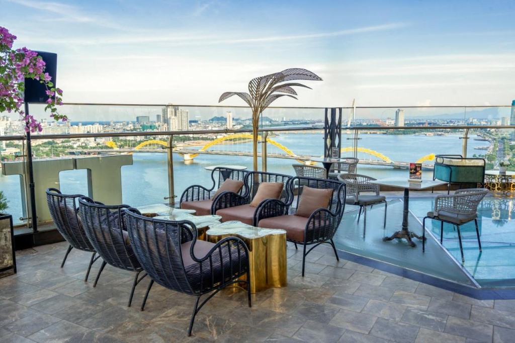 khách sạn ở gần Đại Học Sư Phạm Kỹ Thuật