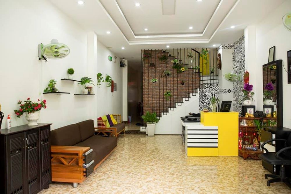 khách sạn ở gần đại học phương đông