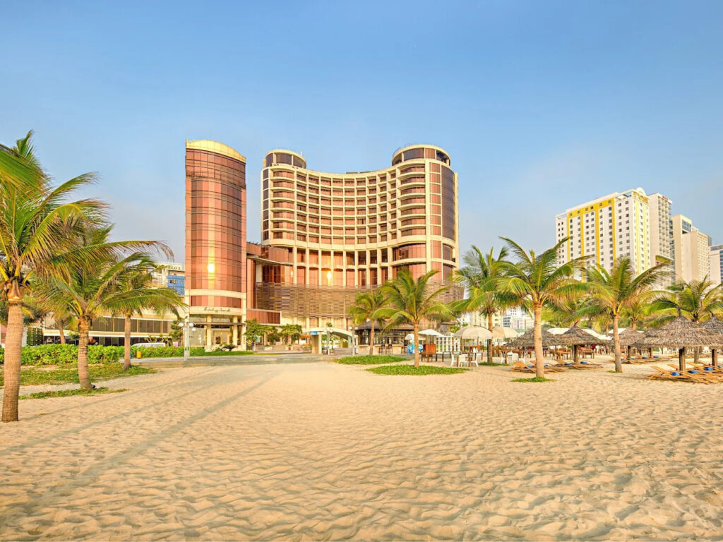 Holiday Beach Hotel Đà Nẵng 