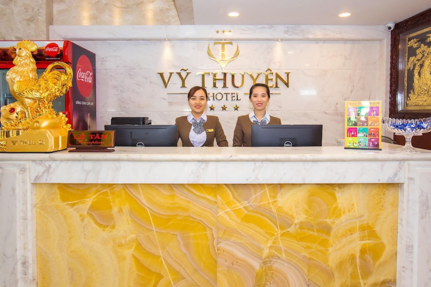 Vỹ Thuyên Hotel
