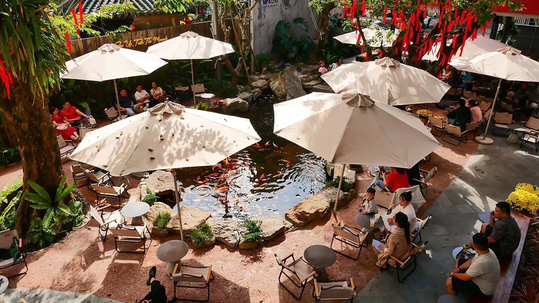 1710 Cafe and Society