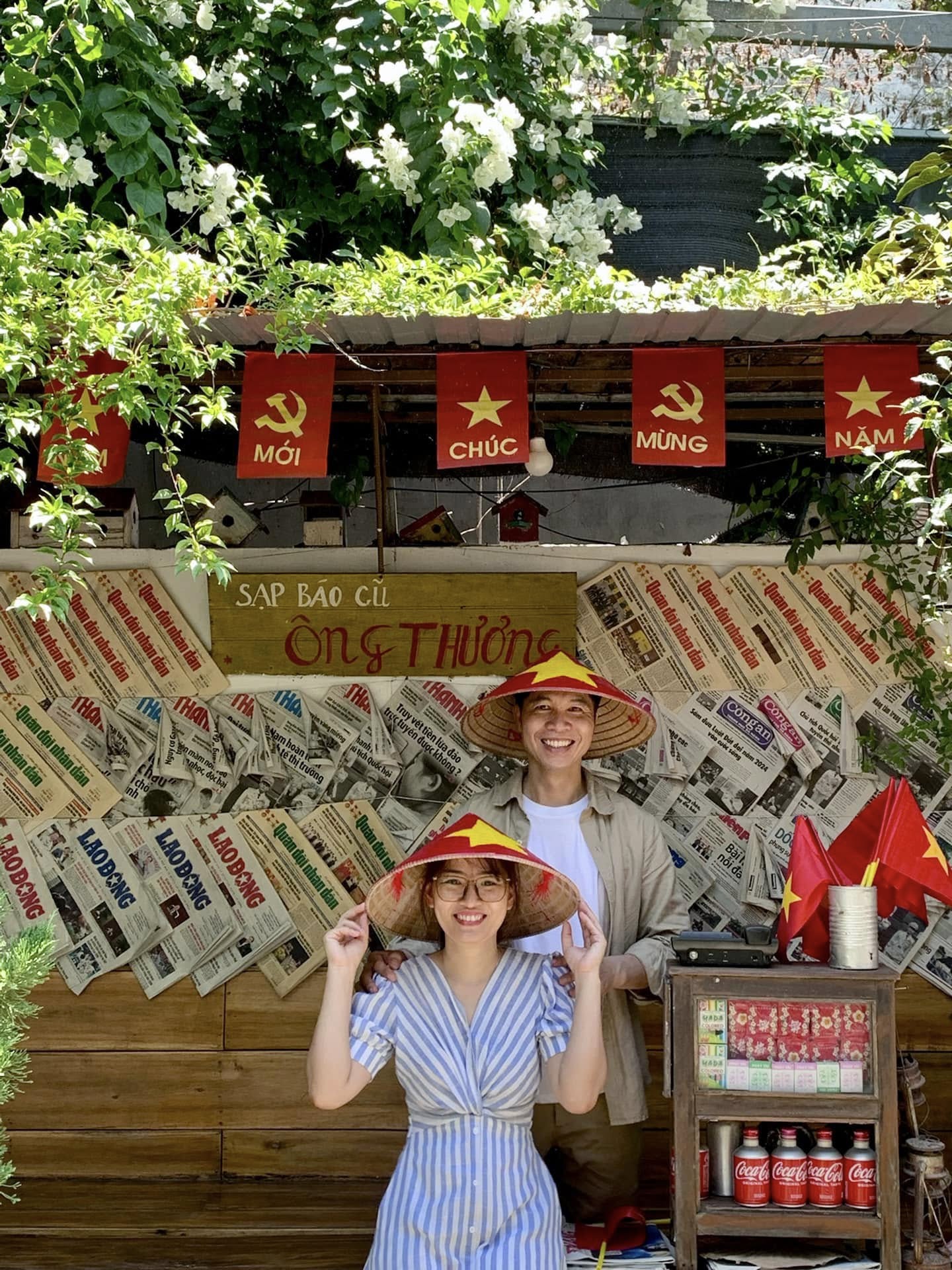 Tiệm cafe Túi Thương Nhớ