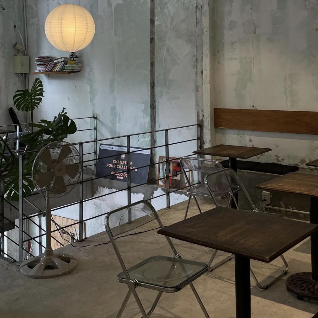 Không gian tại About Us