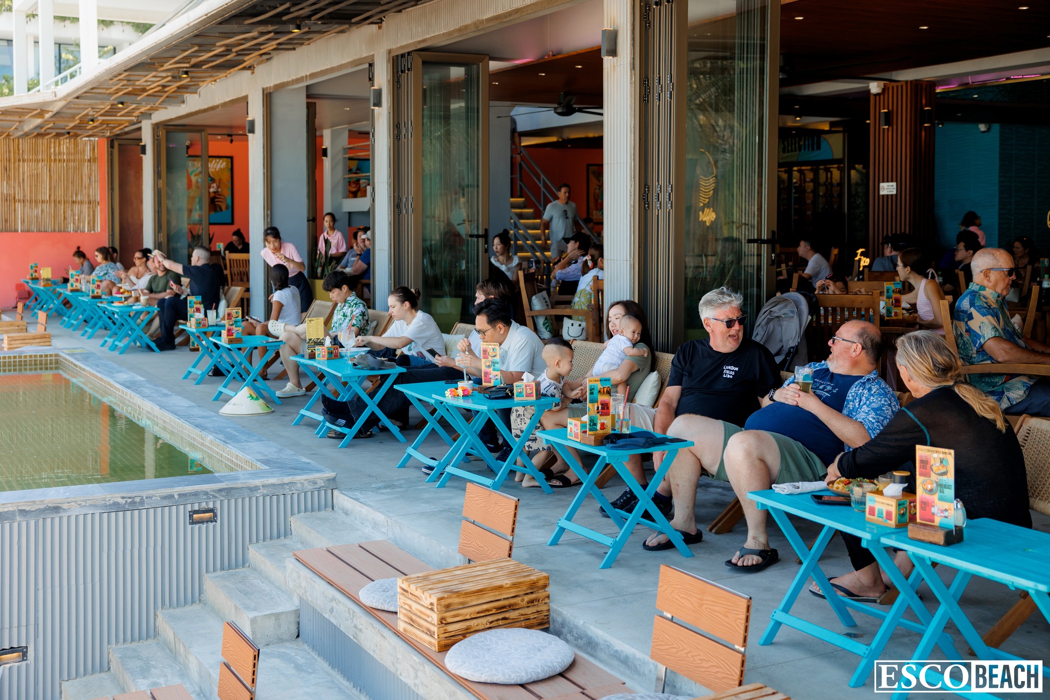 Không gian tại quán