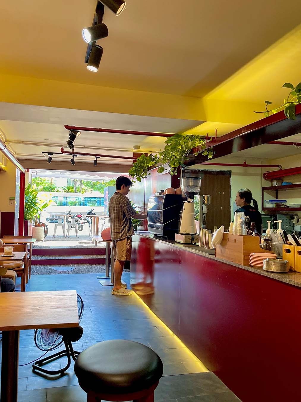 No Nee Eatery & Cafe