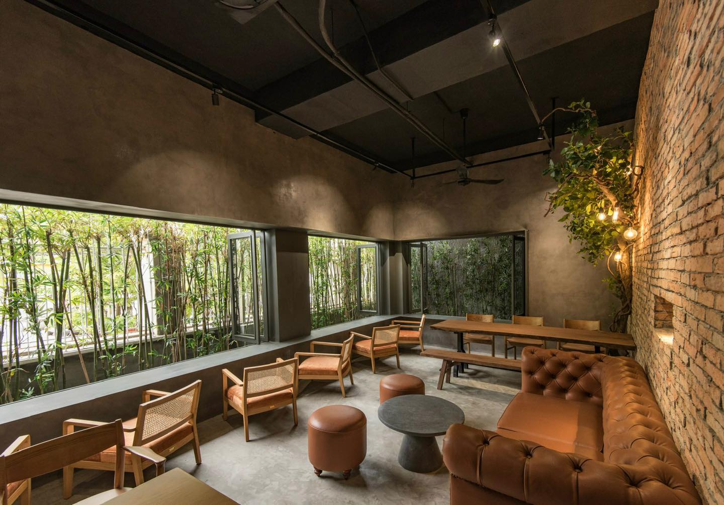 Hình ảnh và không gian quán