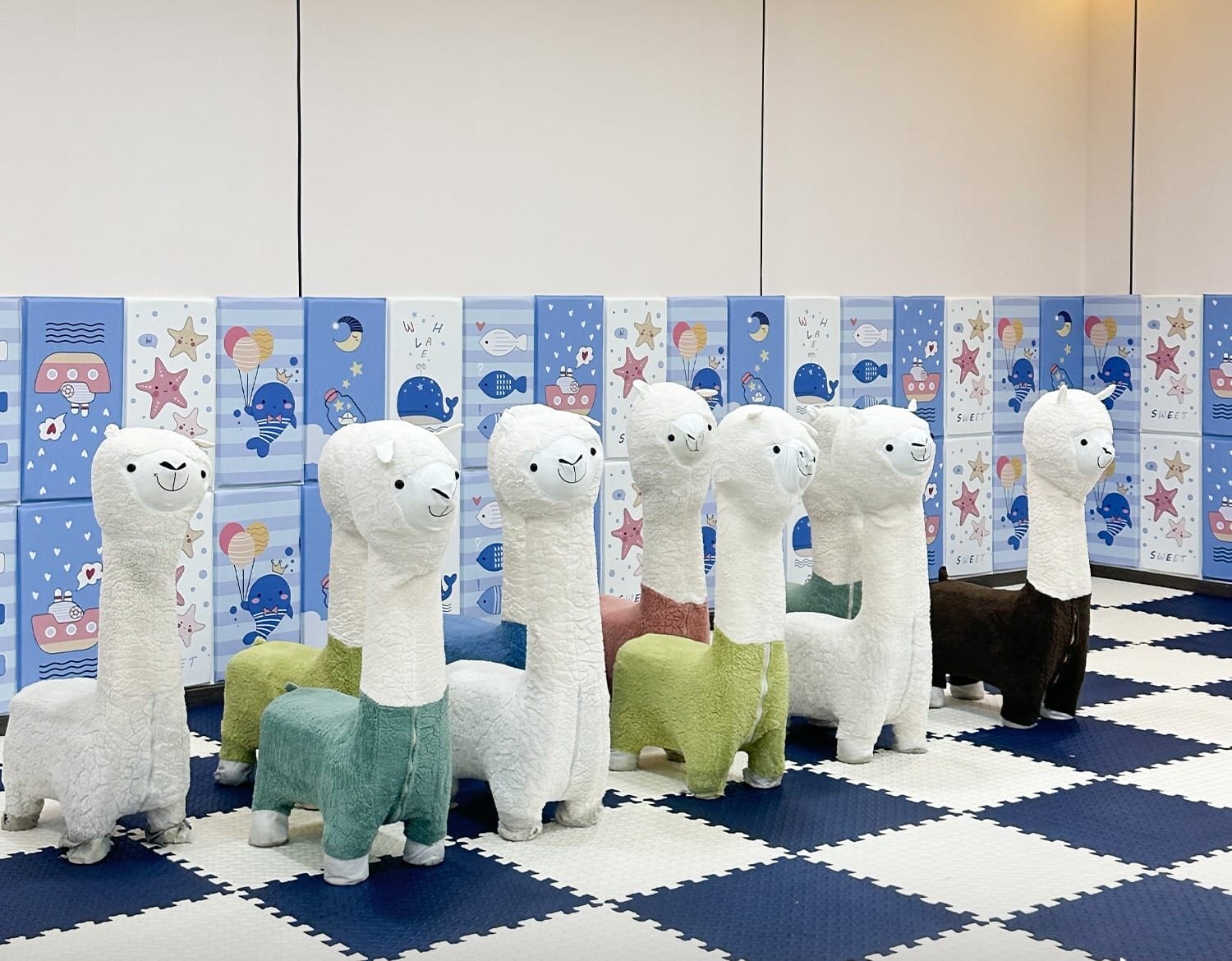 Lapin Bakery & Dessert Cafe