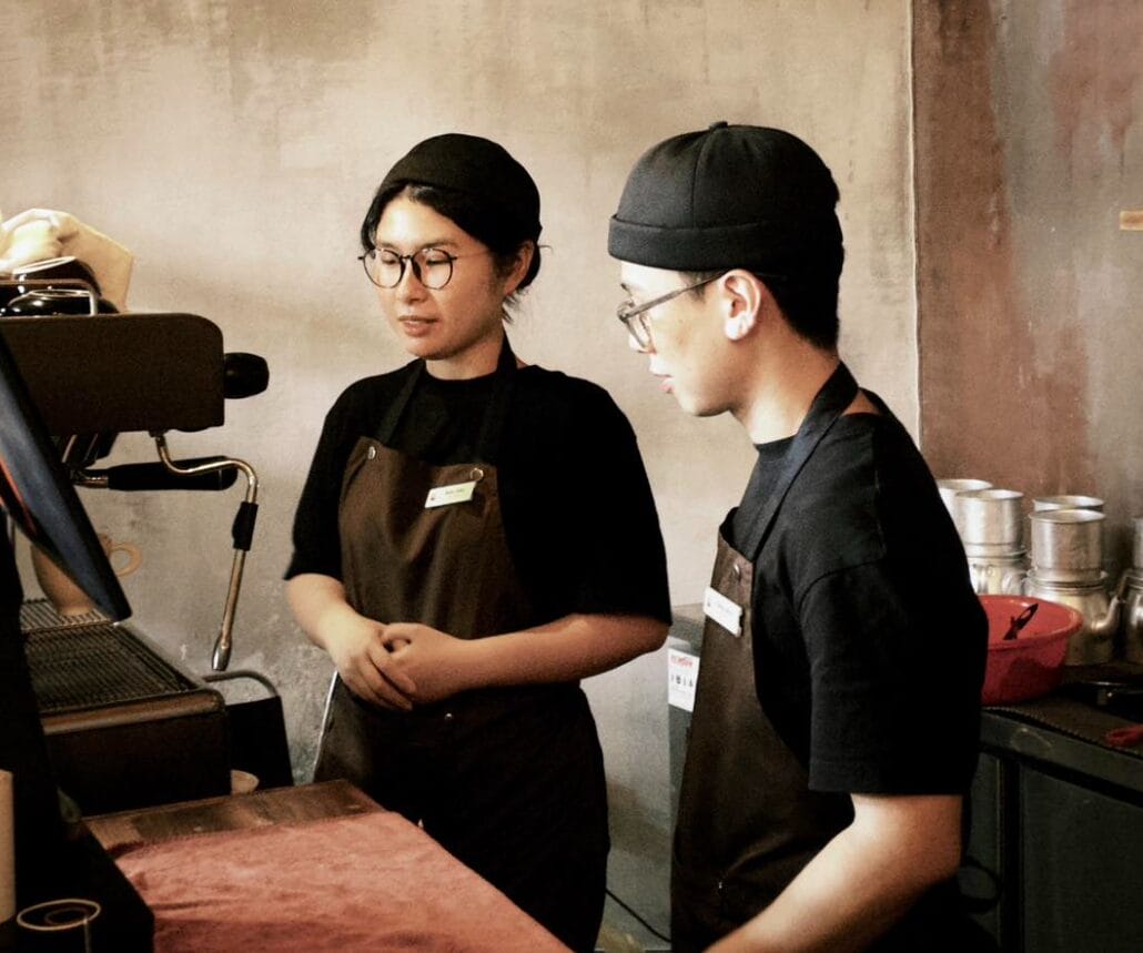 NAS Coffee ghi điểm nhờ nhân viên thân thiện, lịch sự và hỗ trợ khách khi cần