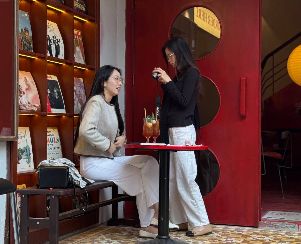 Đồ uống phù hợp để nhâm nhi chậm, ngồi nghe nhạc hoặc trò chuyện trong không gian chill