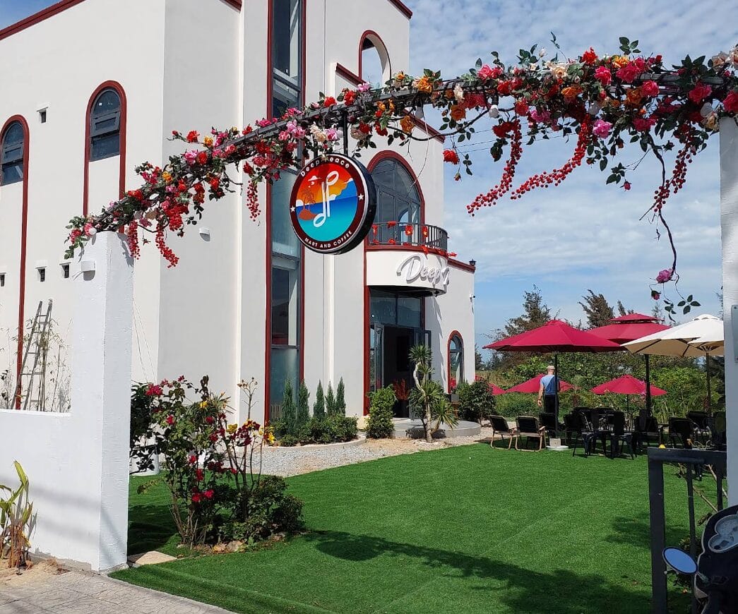 Không cầu kỳ, không phô trương, nơi đây chỉ có gió trời, nắng ấm và một tầm nhìn khoáng đạt