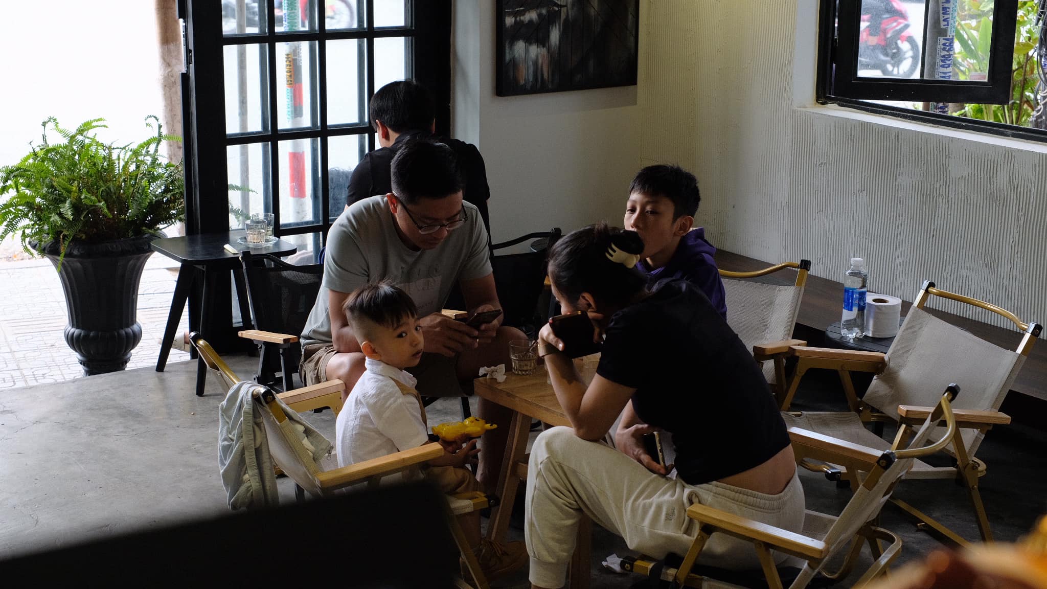 Đánh giá không gian