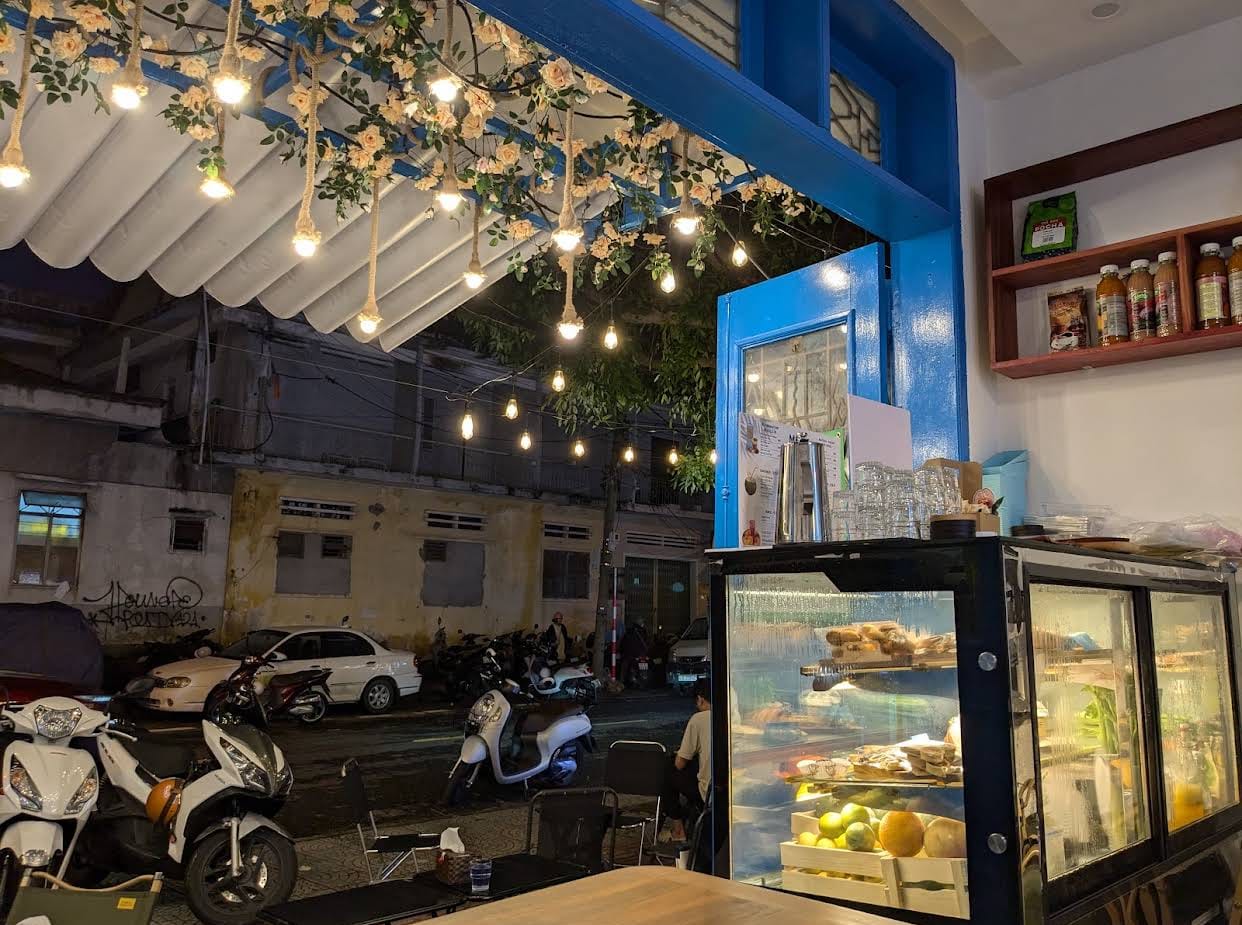 Blu Cafe - quán cafe đường Trần Quốc Toản Đà Nẵng
