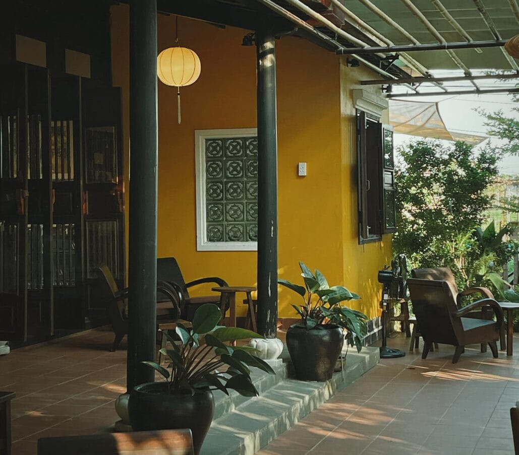 Rao Cafe Trà Quế là nơi dành cho những ai muốn sống chậm lại, yêu thiên nhiên, yêu vẻ đẹp lao động mộc mạc